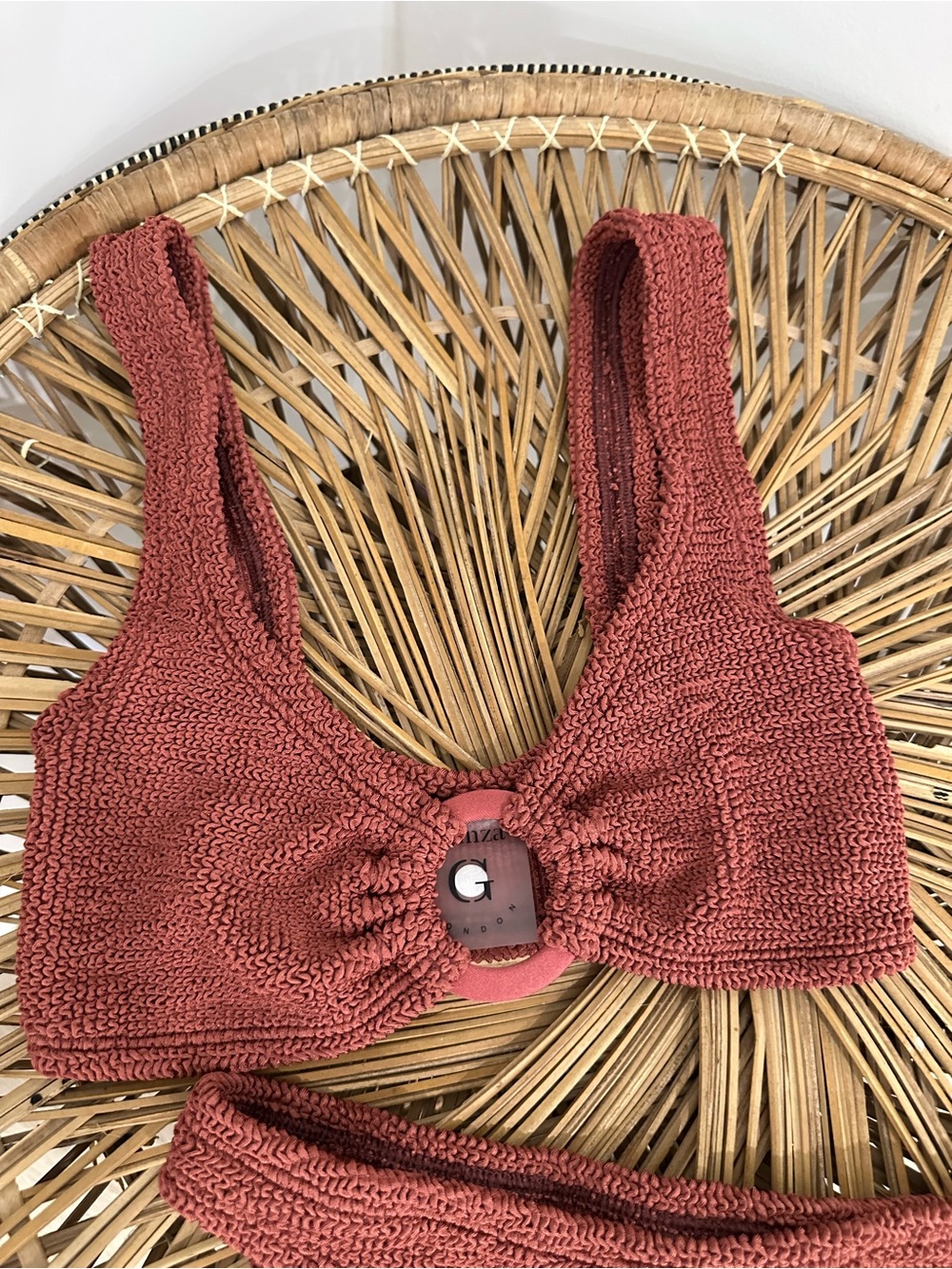 hunza g London julia bikini in dusty rose red - Picture 7 of 10